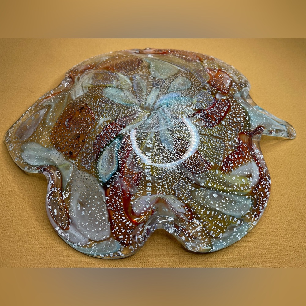 Vintage Venetian Murano art glass leaf shape bowl / dish - Picture 10 of 11